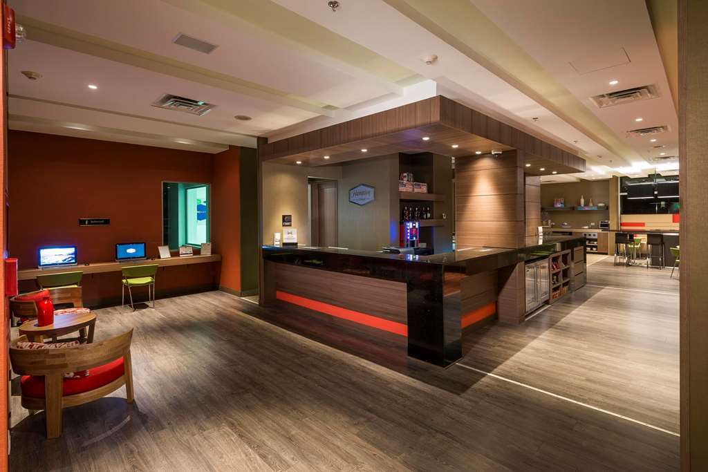 Hampton By Hilton Bucaramanga Hotel Restaurant photo